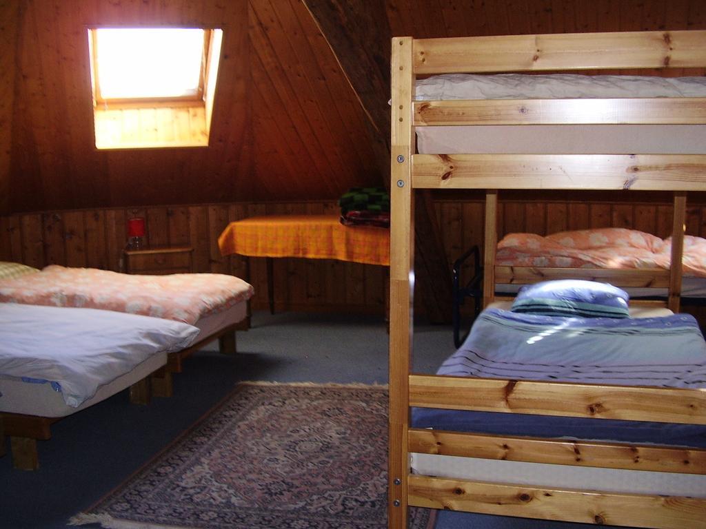 Les Alpes Hotell Finhaut Rum bild